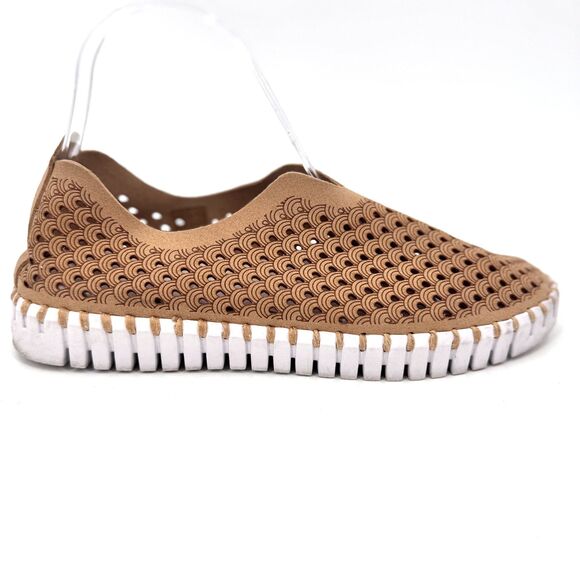 ILSE JACOBSEN HORNBAEK Tan Tulip Slip On Flats Shoes Size 38 EUR 8 US - Picture 1 of 9